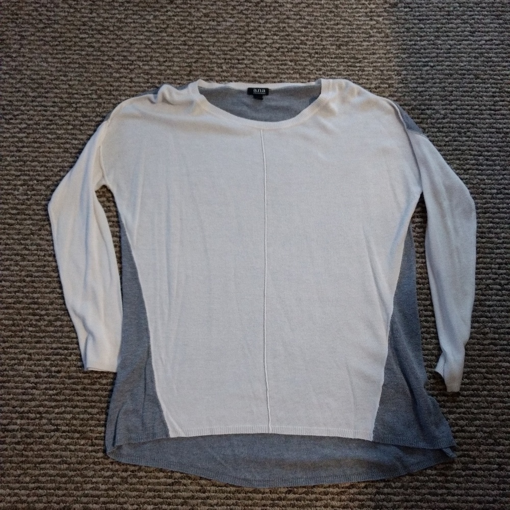a.n.a. Sweater White & Grey Size XL